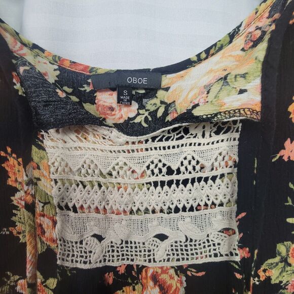 Ultra Floral Lace Cold Off Shoulder Boho Chic Top - Picture 6 of 8